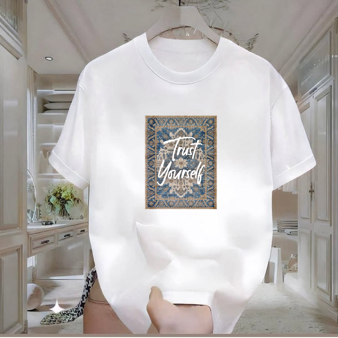 Trust Yourself Baskılı Tshirt