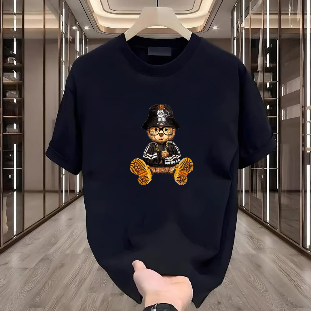 Oturan Ayı Baskılı Tshirt